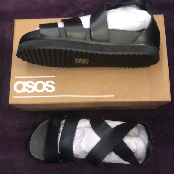 Gladiator sandals in black leather w/ chunky sole - Picture 4 of 4